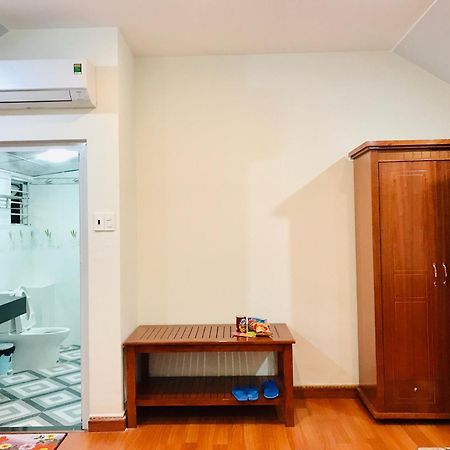 Khach San Hung Viet Hotel Tỉnh Kontum Kültér fotó