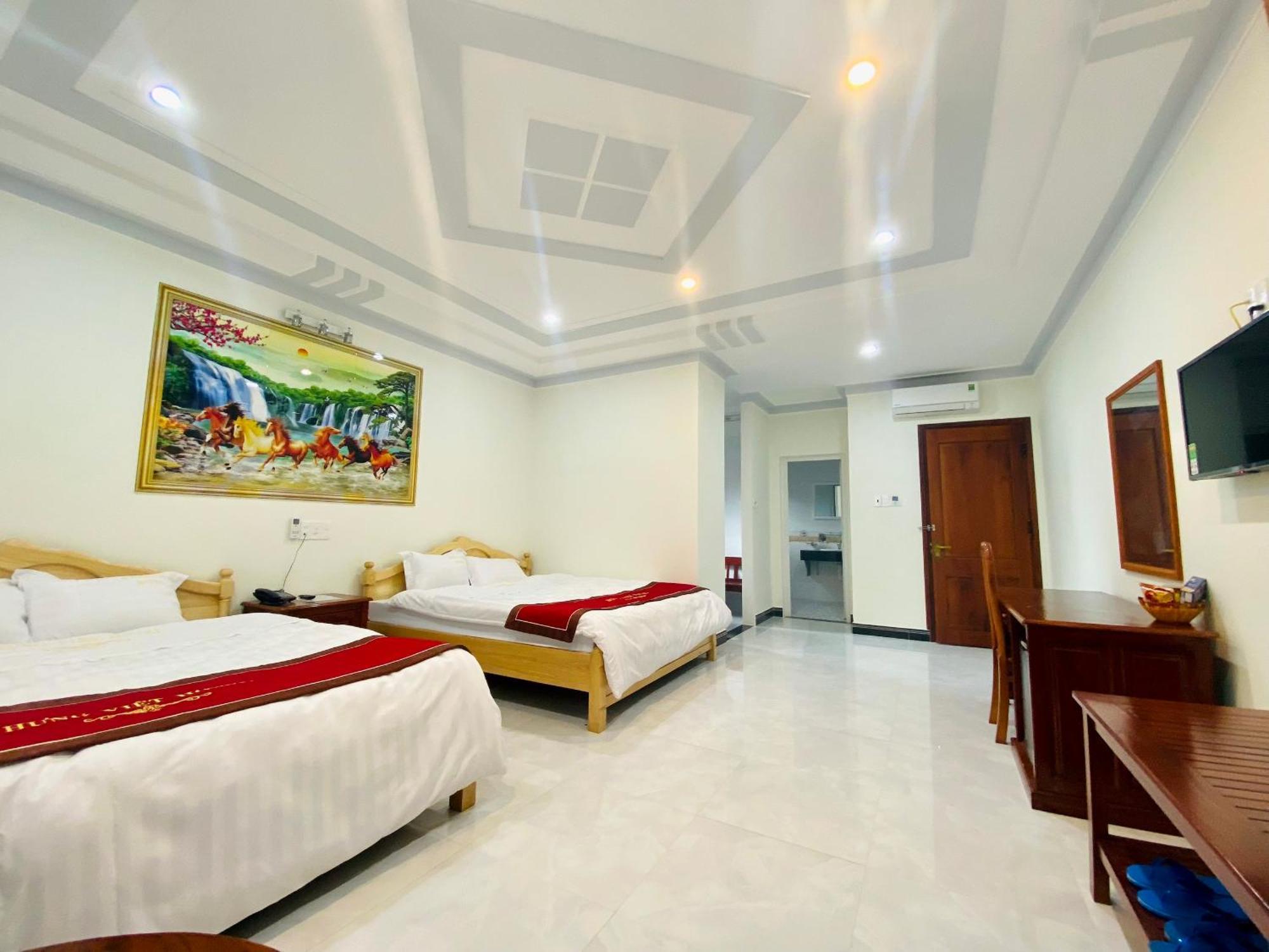 Khach San Hung Viet Hotel Tỉnh Kontum Kültér fotó