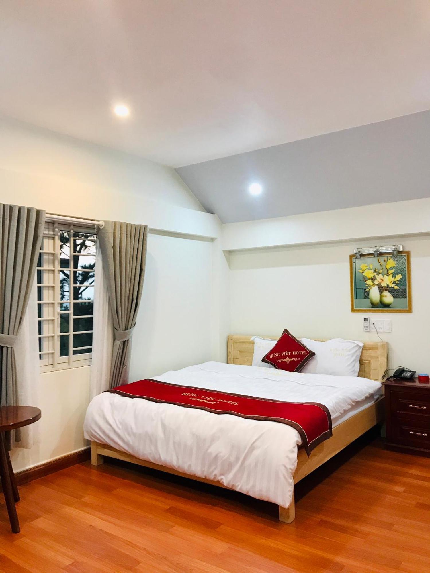 Khach San Hung Viet Hotel Tỉnh Kontum Kültér fotó